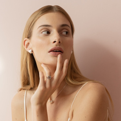 MS. MARBLE Кольцо-печатка Love is Love серебро