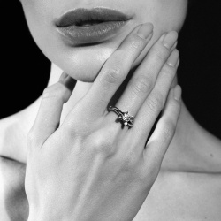 EKATERINA TOLSTAYA Кольцо Тепло Бриллиантовое