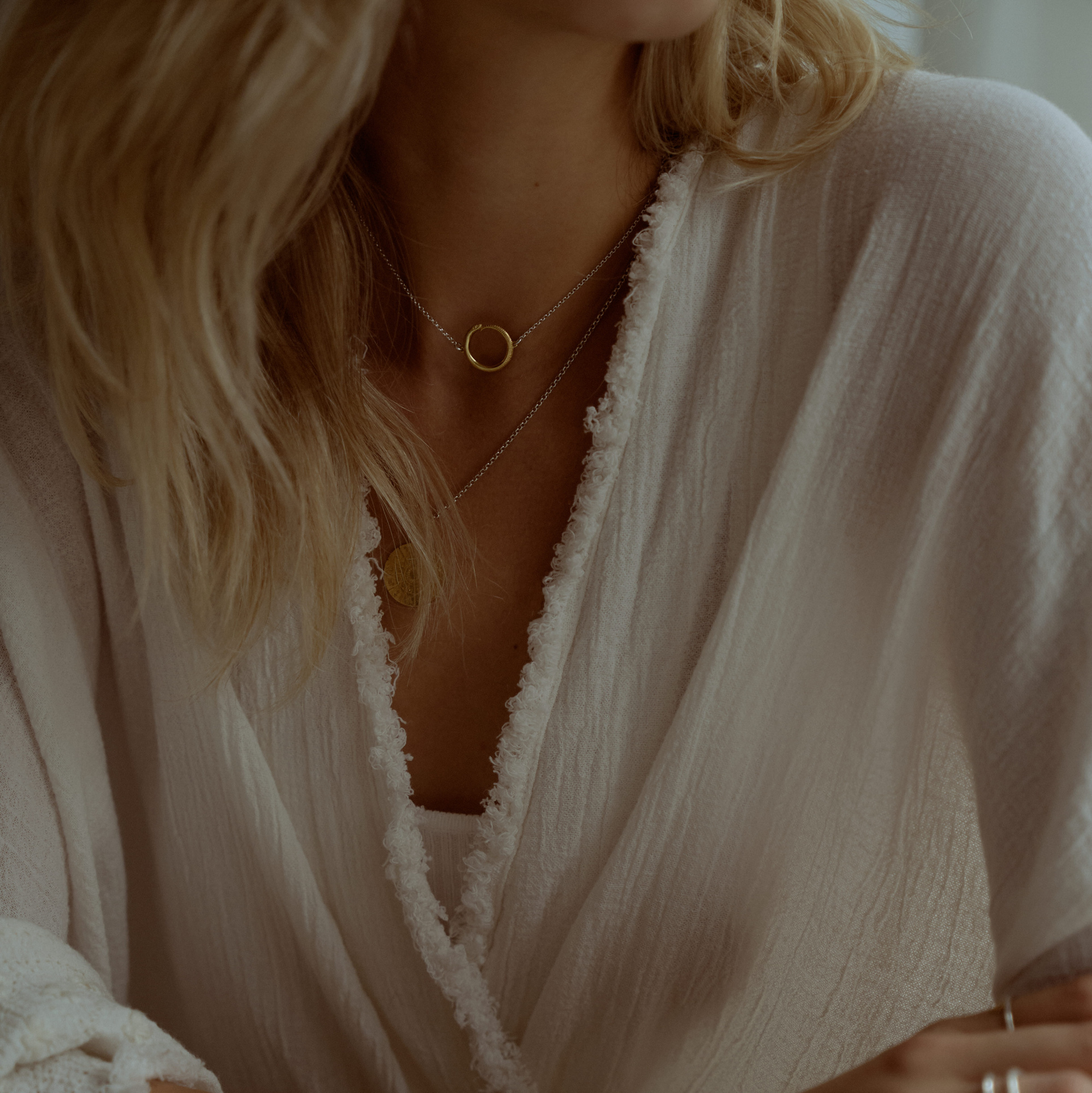 MS. MARBLE подвеска-чокер Meditation позолота