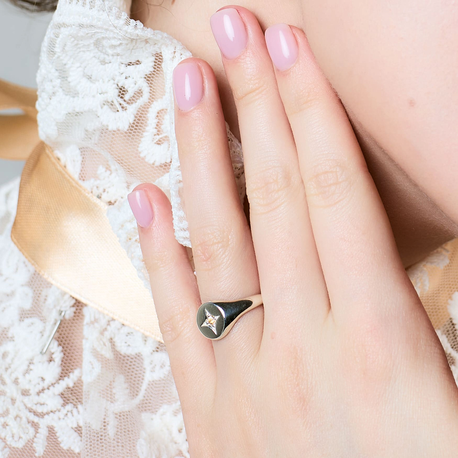 Комплект украшений в подарок. Цитрин