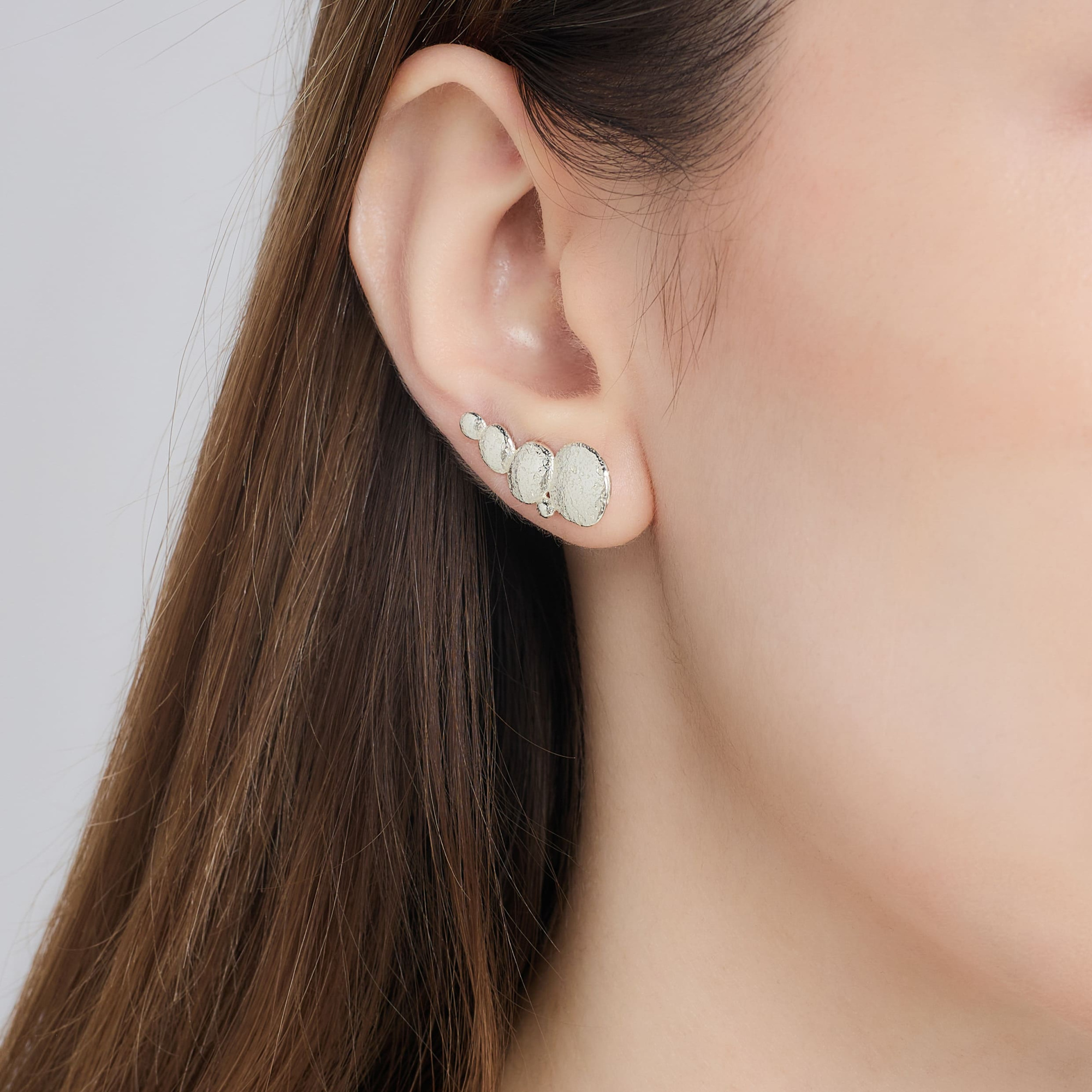 INFANTA Клаймбер Sasso Галька на правое ухо