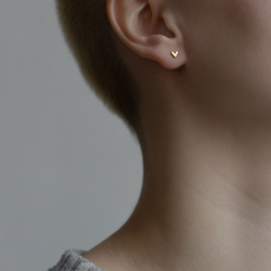 MS. MARBLE серьга-пусет Symbol filled heart позолота