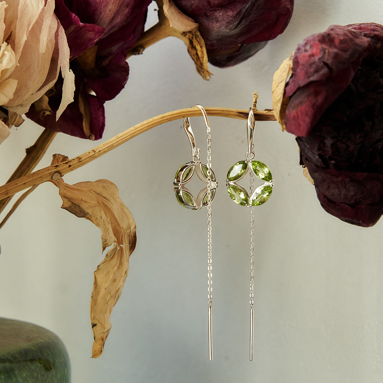 Комплект украшений в подарок. Хризолит