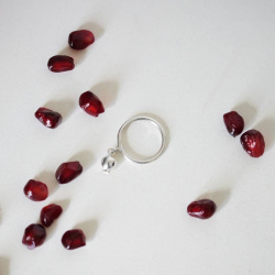 URBAN ISLAND кольцо с гранатом Persephone (Mythology)