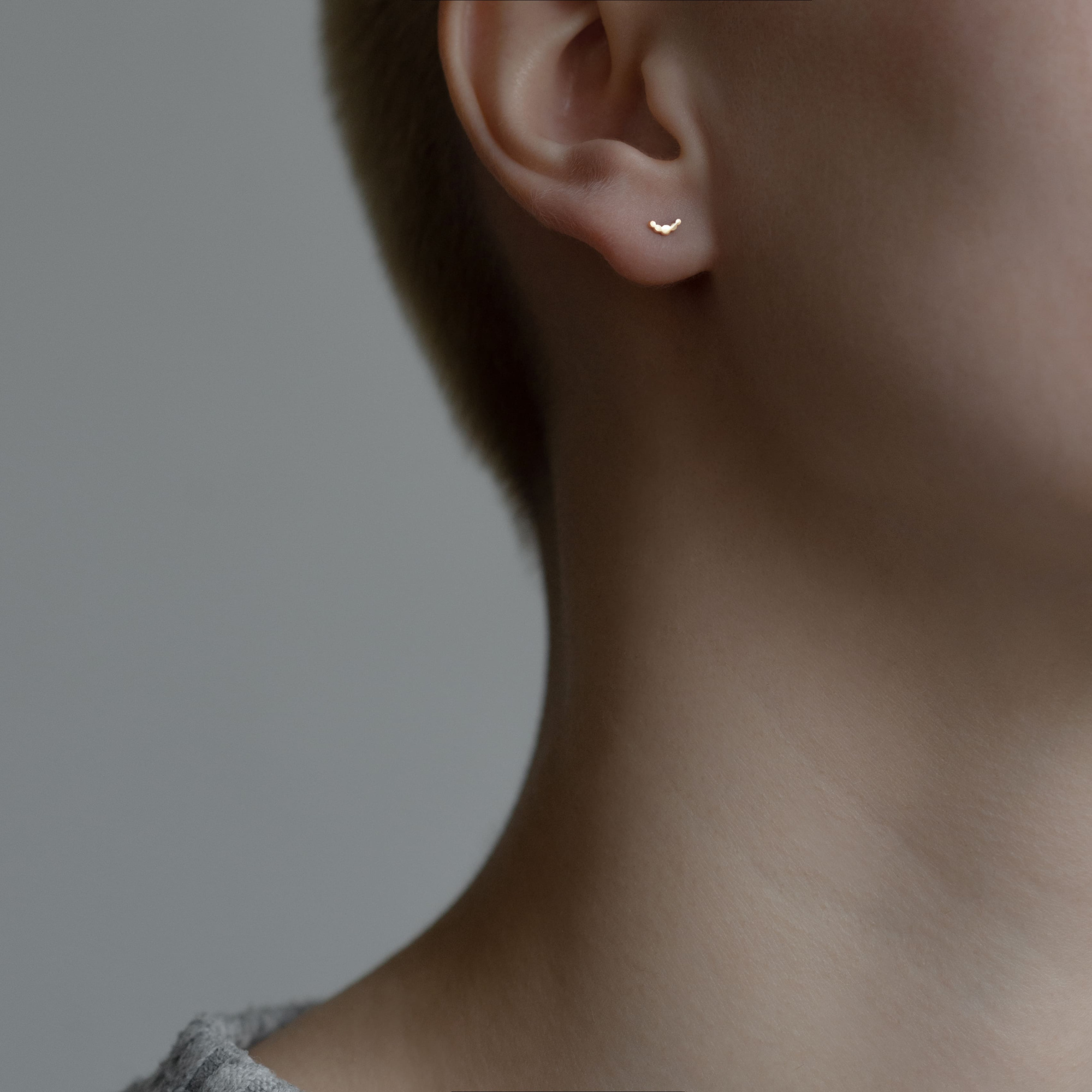 MS. MARBLE серьга-пусет Symbol cloud позолота