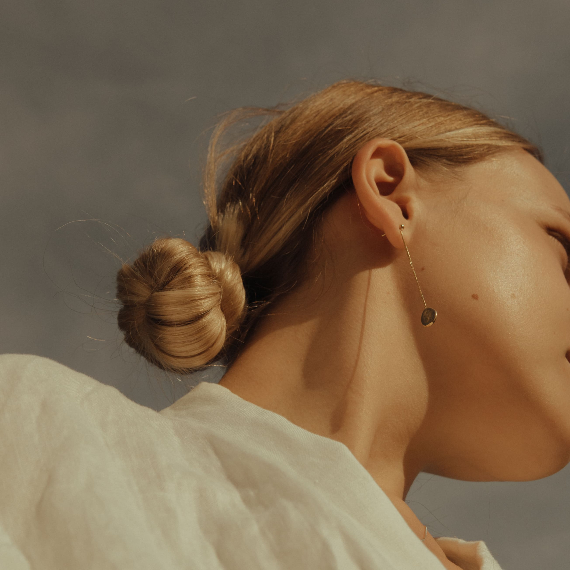 MS. MARBLE серьга Insight long позолота