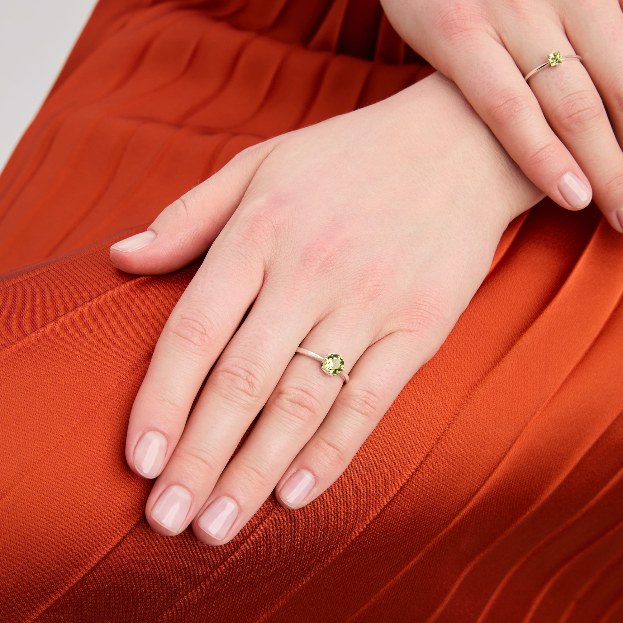 INFANTA Кольцо Principessa Corona с хризолитом