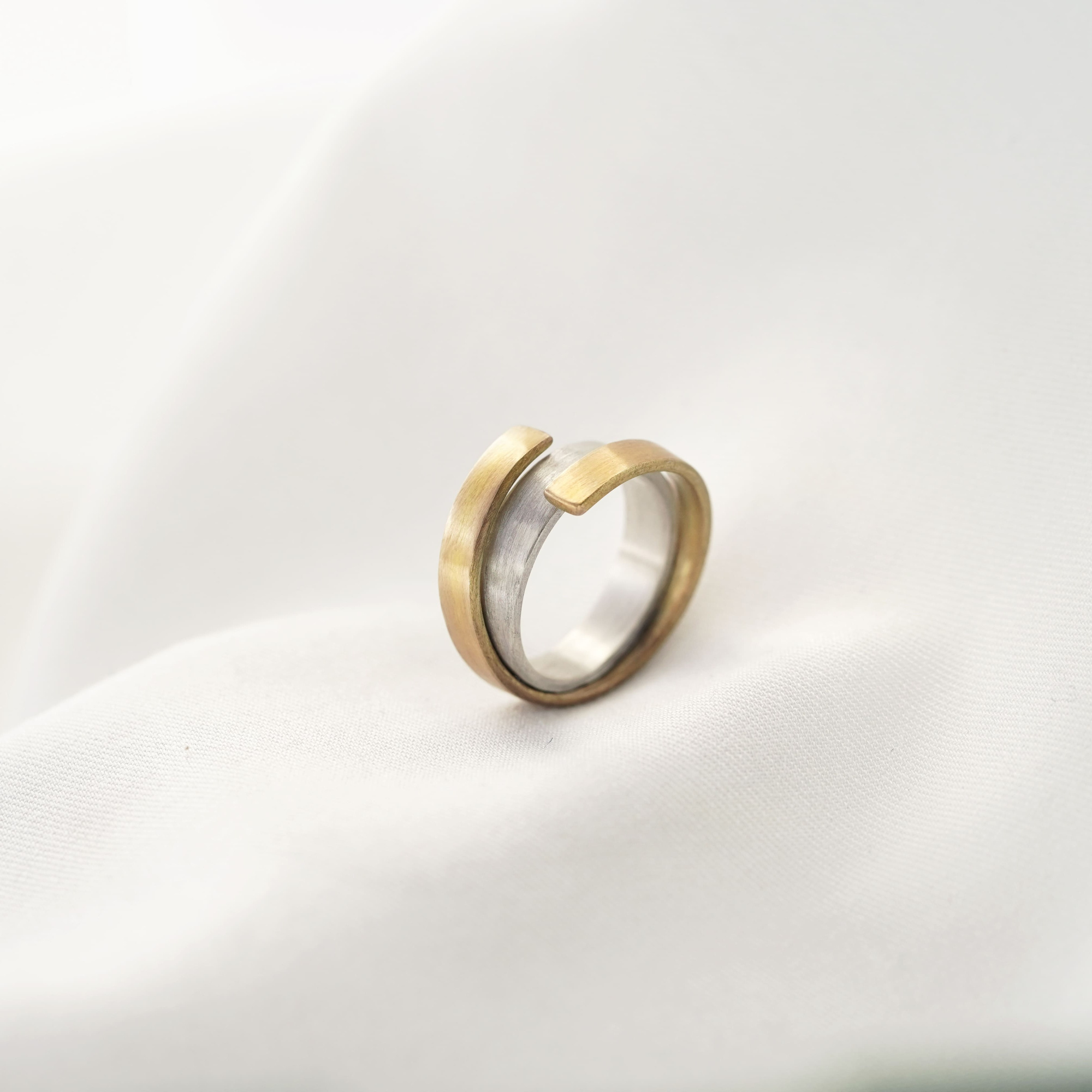 EKATERINA TOLSTAYA Кольцо Сторге