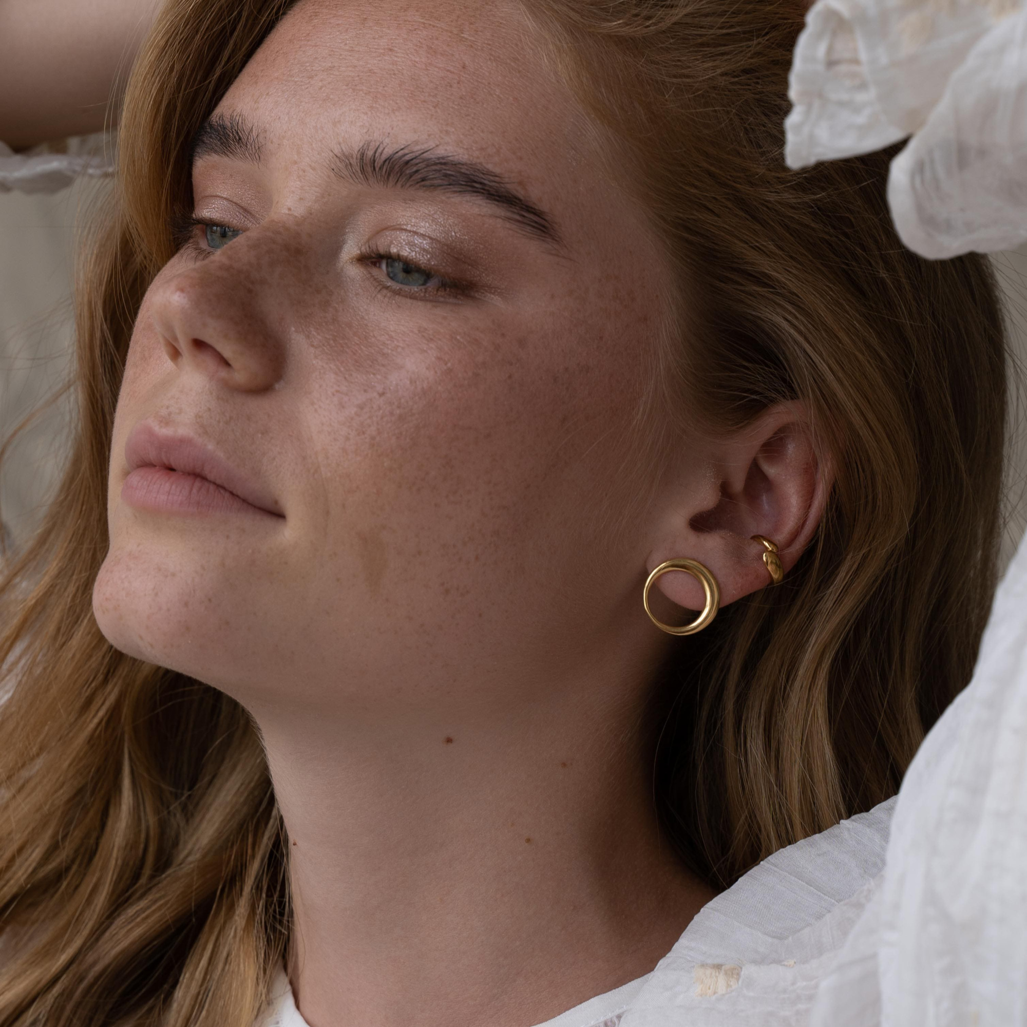 INFANTA Кафф Abbraccio Объятия позолота