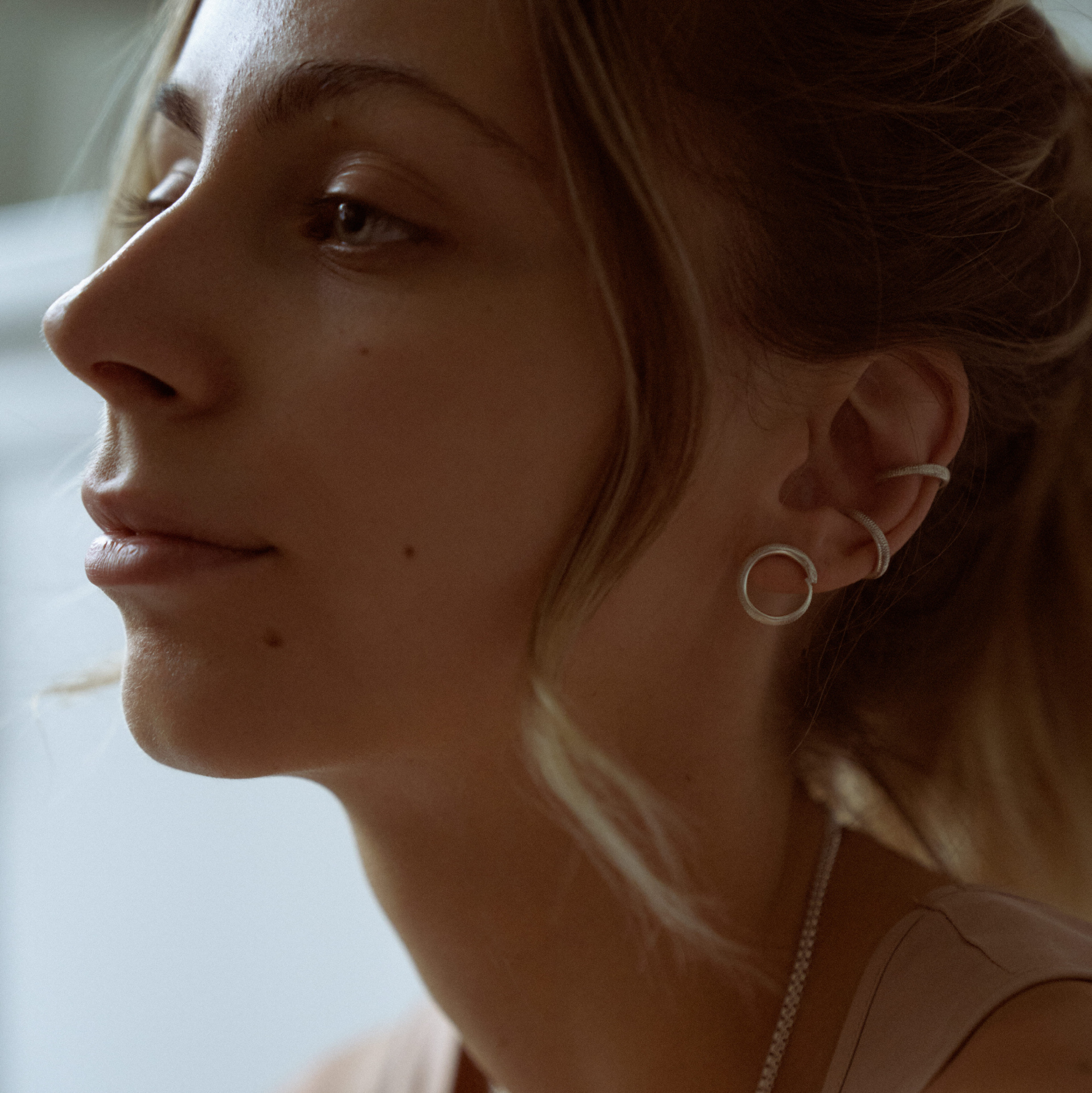 MS. MARBLE серьги-пусеты Meditation серебро