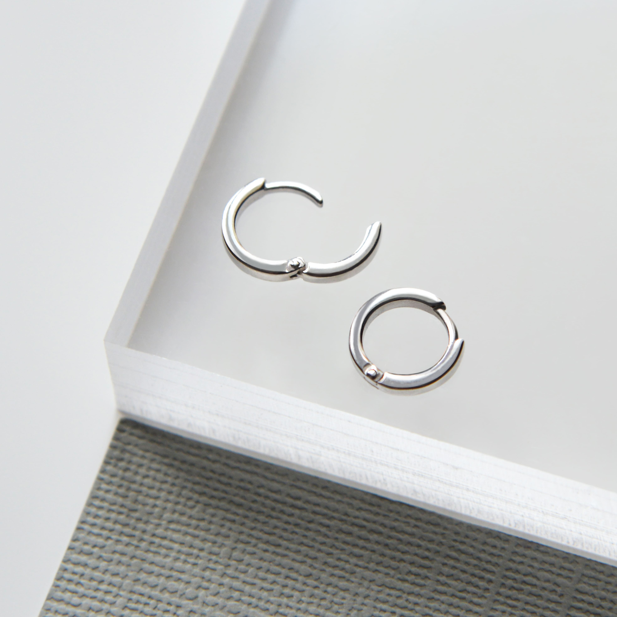 INFANTA Серьги круглые Base 8 на 8 серебро